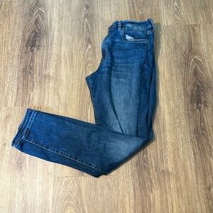 Lucky Brand 32x32 straight jeans